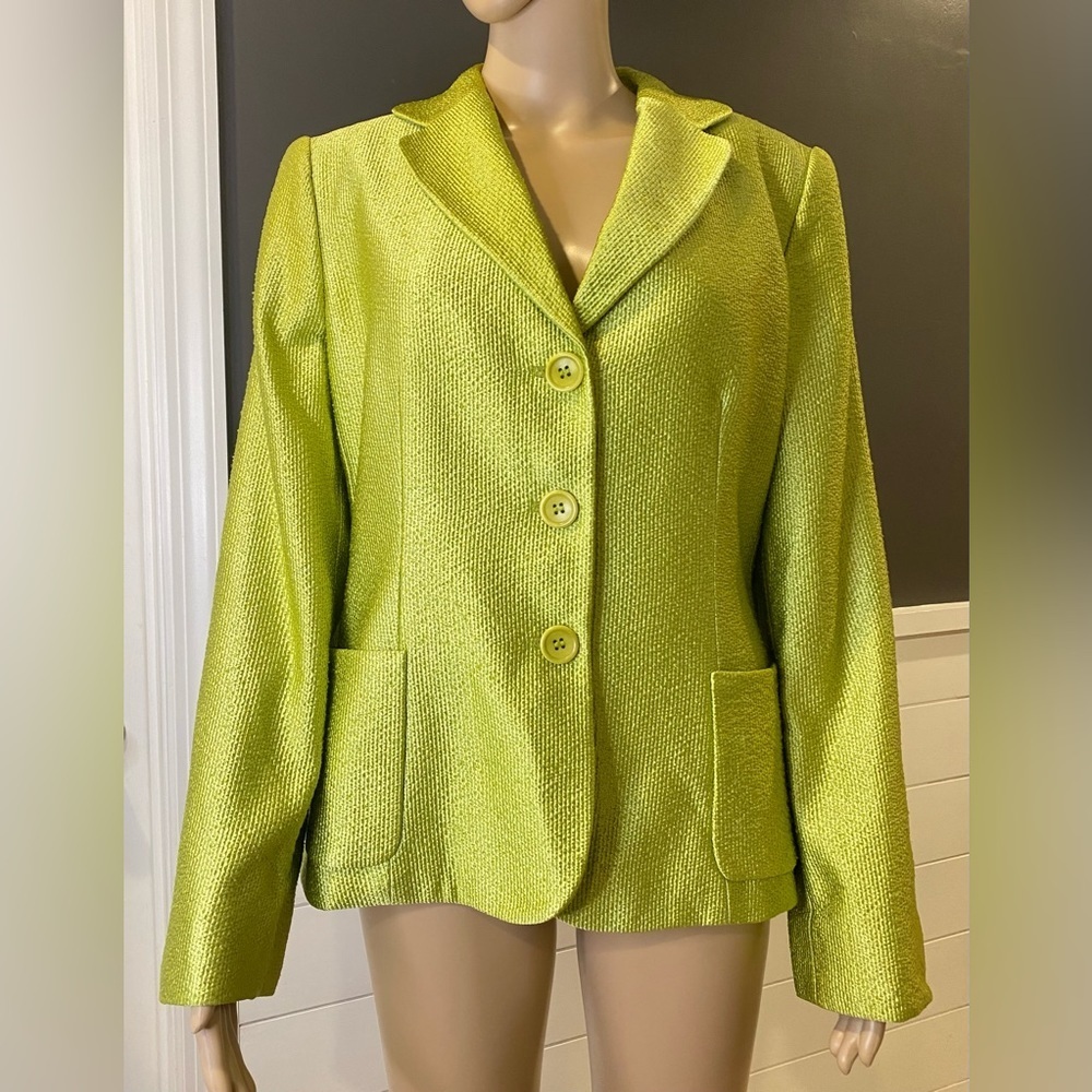 Armani Collezioni
Armani Collezioni Textured Lime Green Three Button Blazer - Picture 3 of 6